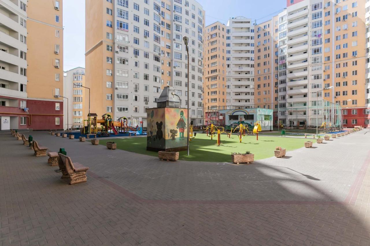 Comfortable Apartment With A Panoramic View 키시나우 외부 사진